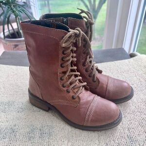Steve Madden brownTroopa combat boots size 6